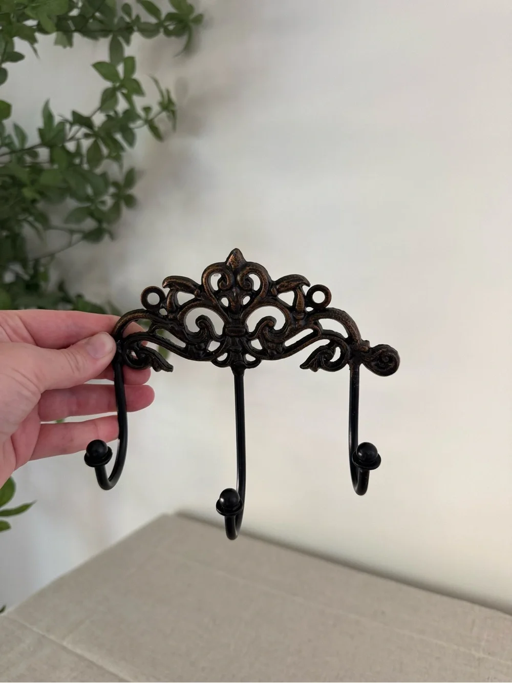 Ornate Oil Rubbed Bronze Wall Hook Rack